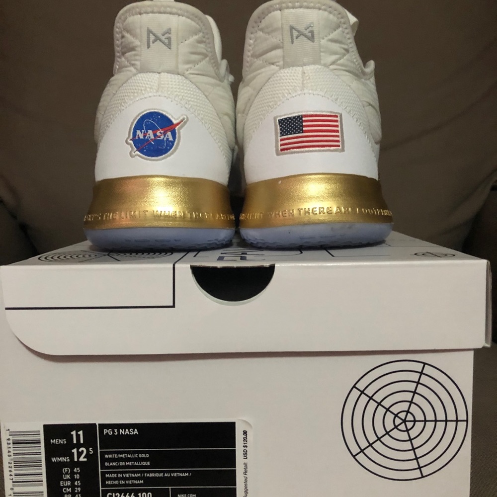 Nike PG 3 NASA